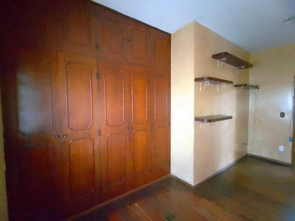 Casa, Palmeiras, 5 Quartos, 3 Vagas, 1 Suíte