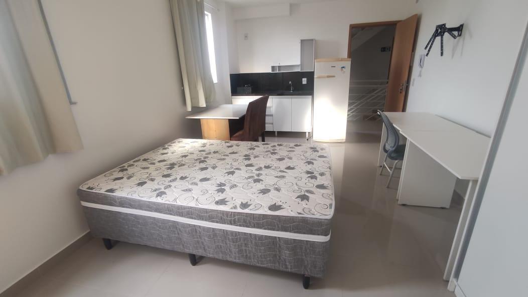 Quitinete, União, 1 Quarto, 7 Vagas