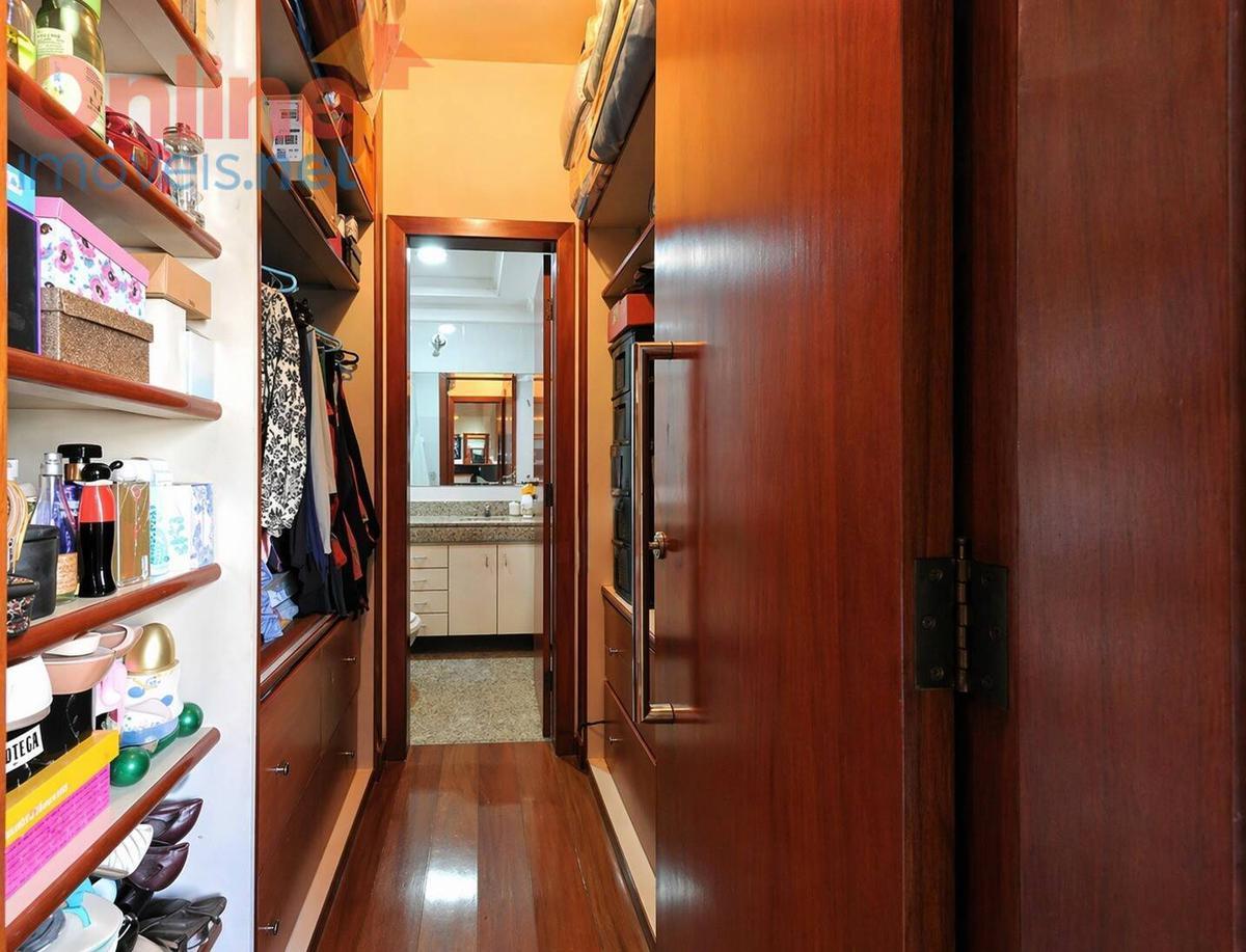 Apartamento, Funcionários, 4 Quartos, 0 Vaga, 1 Suíte