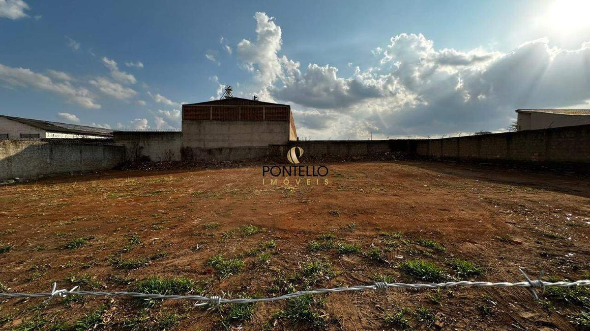 Lote, Vale das Palmeiras, 0 Quarto, 0 Vaga