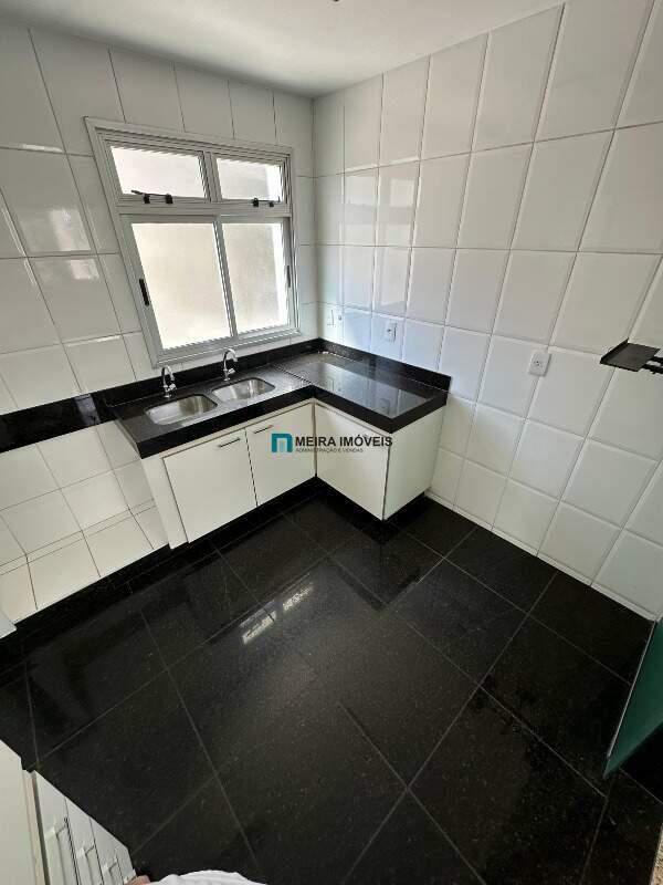 Apartamento, Funcionários, 4 Quartos, 2 Vagas, 1 Suíte