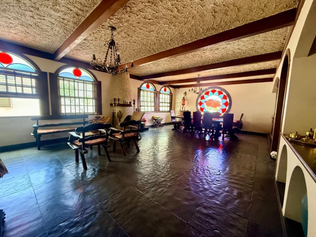 Casa, Santa Lúcia, 4 Quartos, 3 Vagas, 1 Suíte