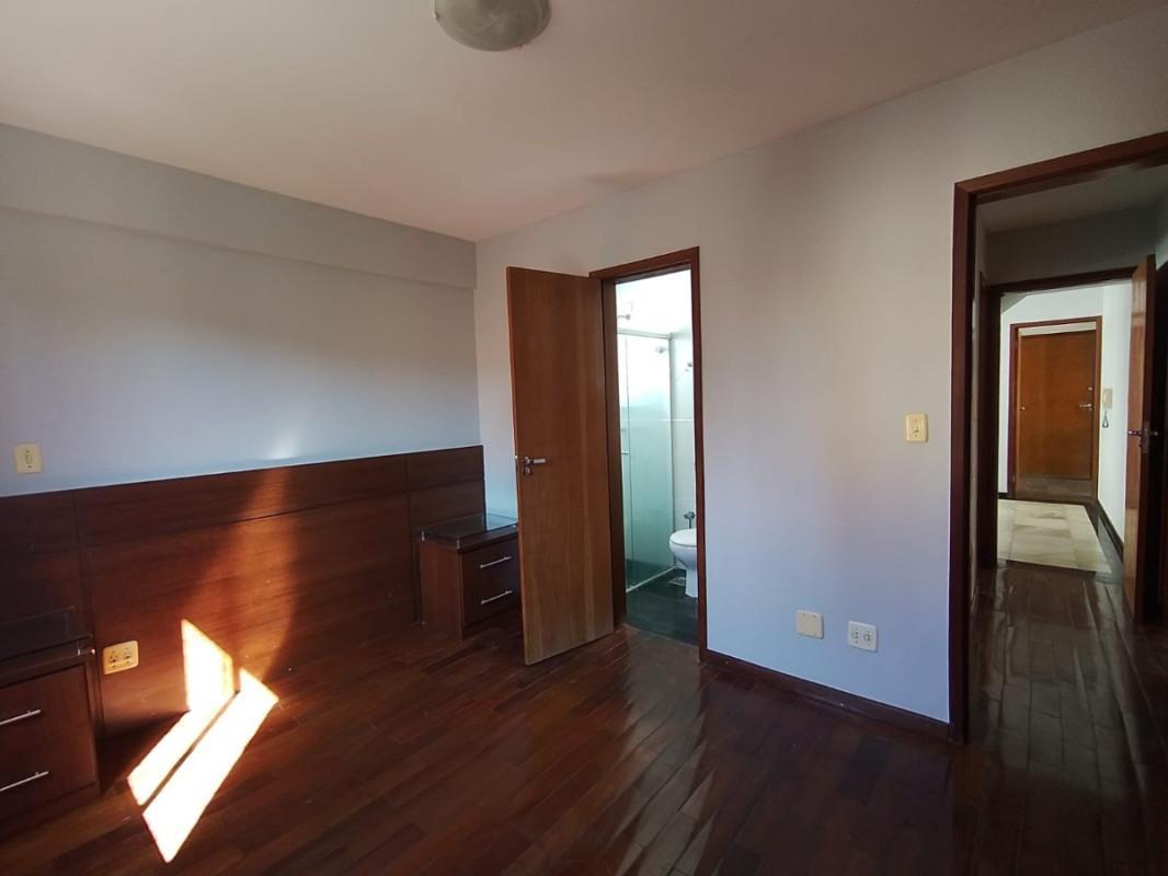 Cobertura, Prado, 3 Quartos, 2 Vagas, 1 Suíte