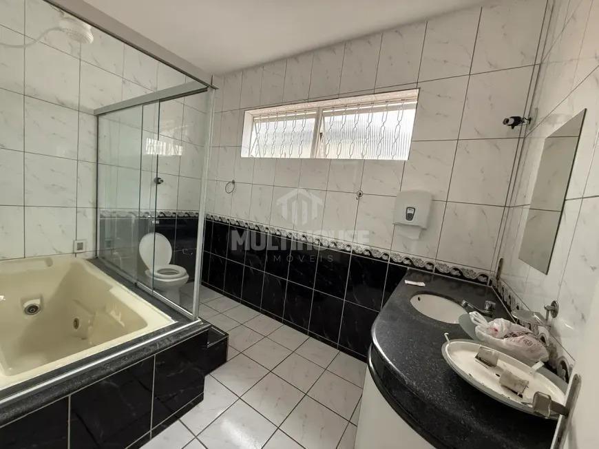 Casa, Itapoã, 4 Quartos, 3 Vagas, 5 Suítes