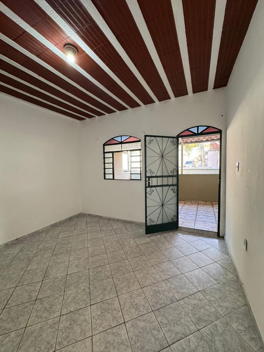 Casa, Céu Azul, 2 Quartos, 0 Vaga