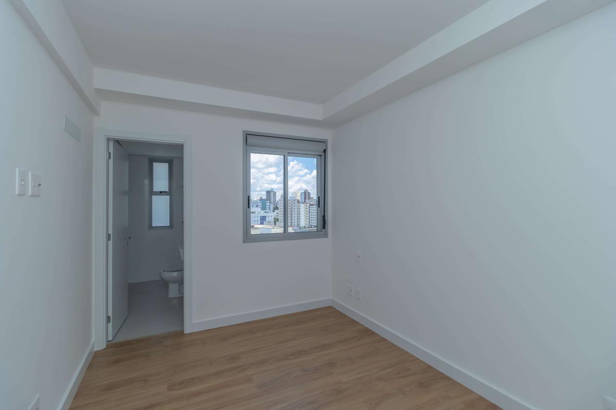 Apartamento, Sagrada Família, 3 Quartos, 2 Vagas, 1 Suíte