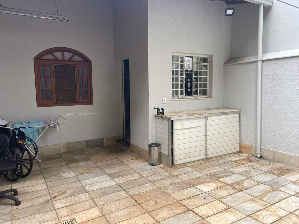Casa, Buritis, 3 Quartos, 2 Vagas, 1 Suíte