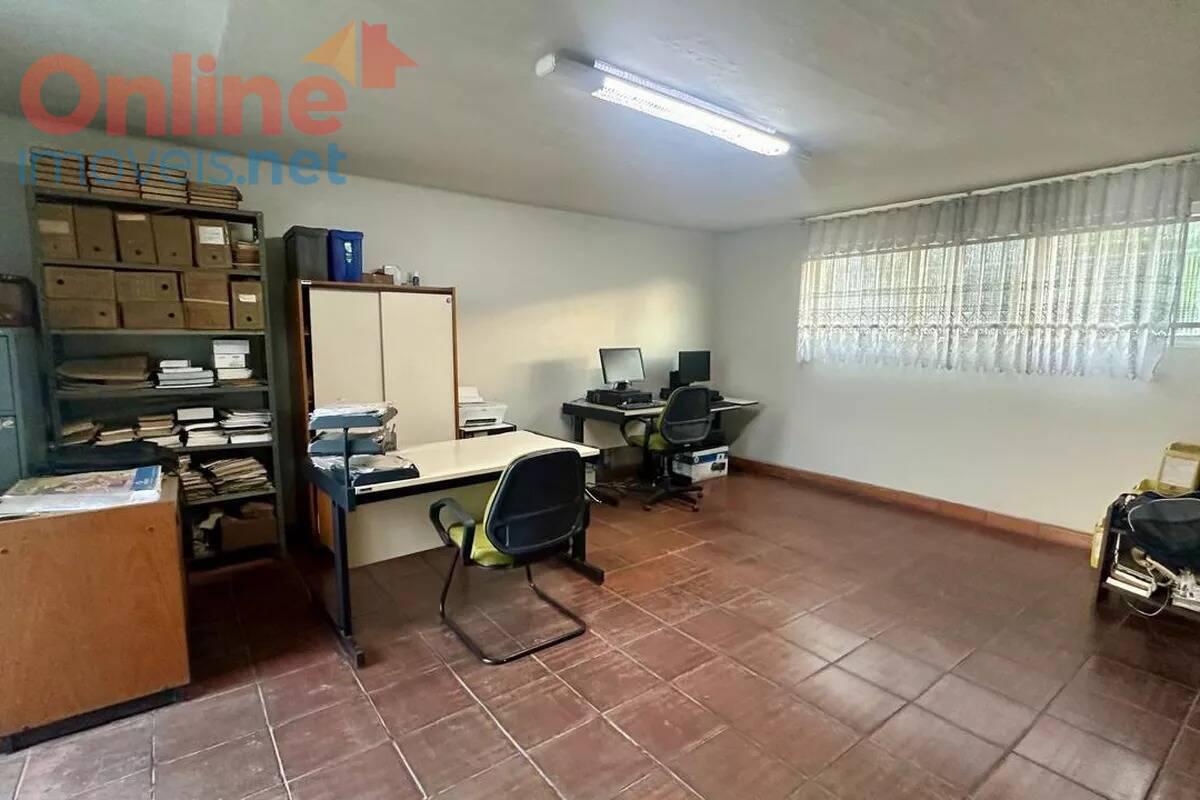 Casa, Serra, 4 Quartos, 0 Vaga, 1 Suíte