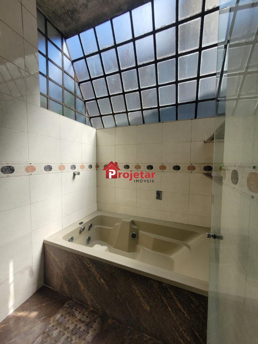 Casa, Sagrada Família, 5 Quartos, 2 Vagas, 3 Suítes