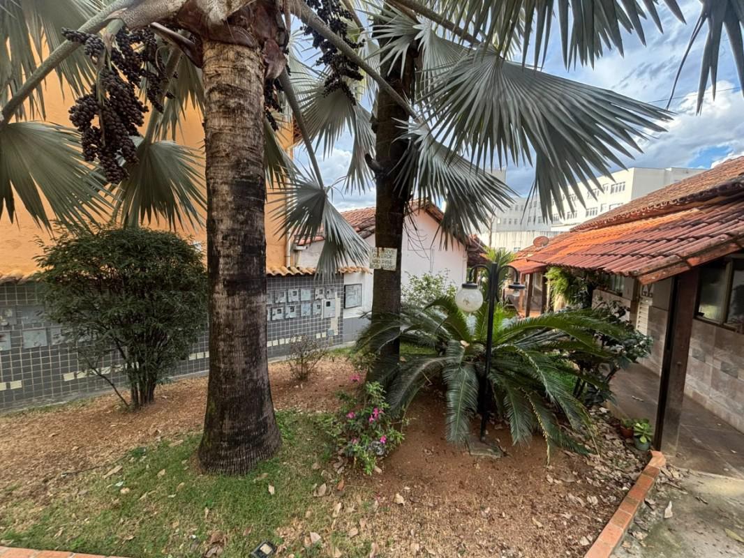 Casa, Planalto, 2 Quartos, 0 Vaga