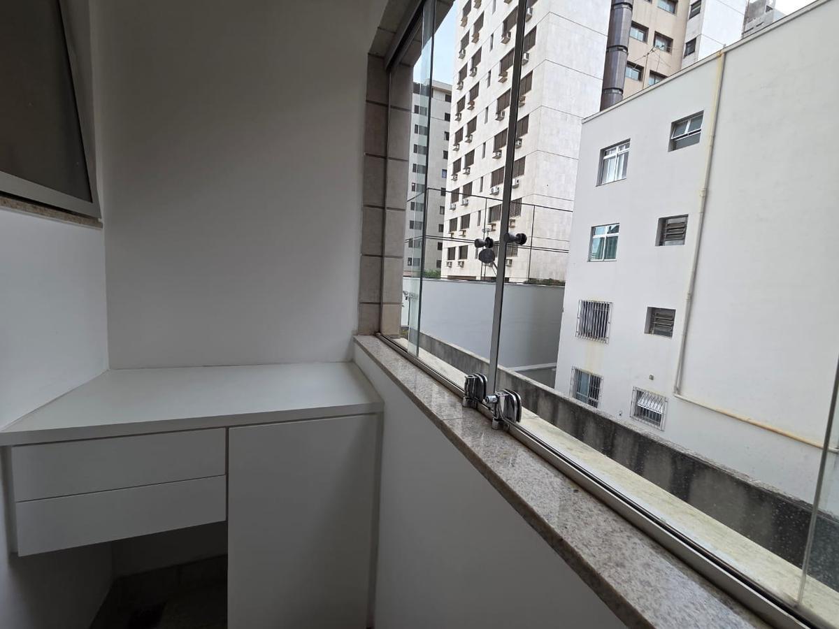 Apartamento, Funcionários, 2 Quartos, 2 Vagas, 1 Suíte