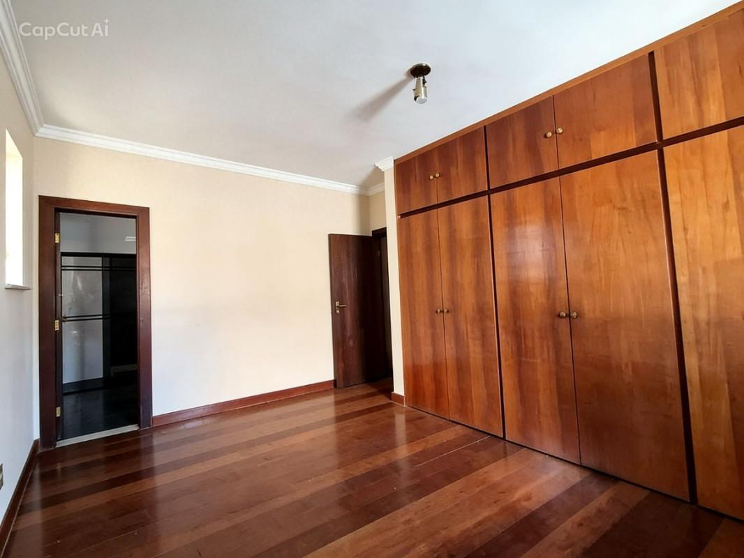 Casa, Itapoã, 5 Quartos, 4 Vagas, 3 Suítes