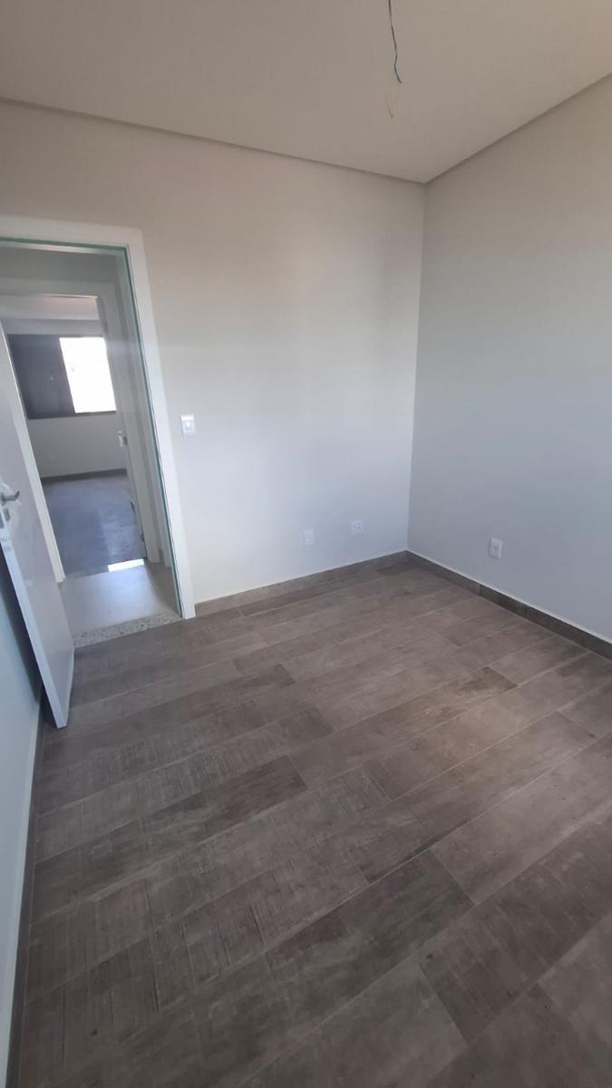 Apartamento, Jaraguá, 4 Quartos, 3 Vagas, 1 Suíte