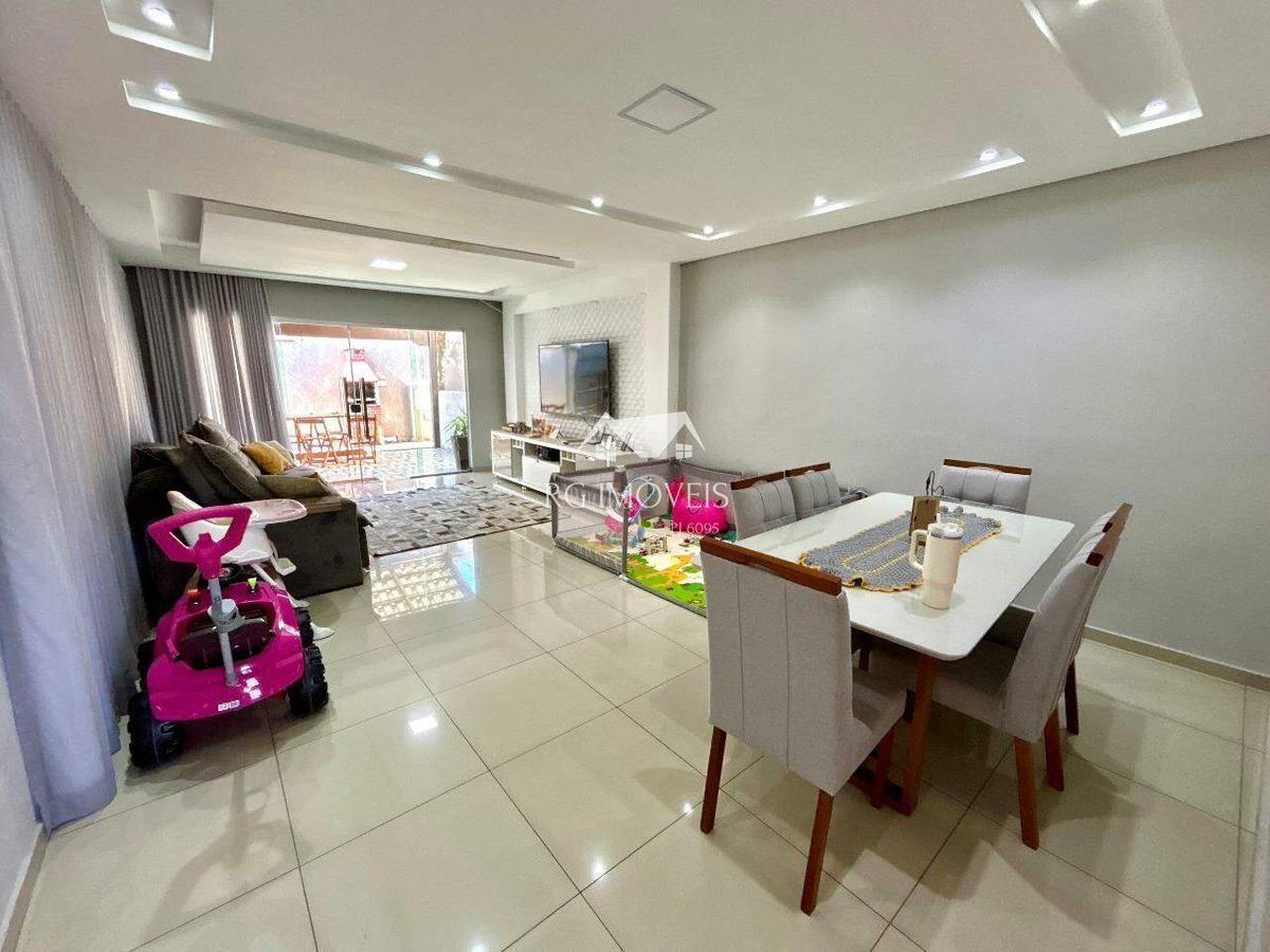 Casa, Eldorado, 4 Quartos, 4 Vagas, 1 Suíte