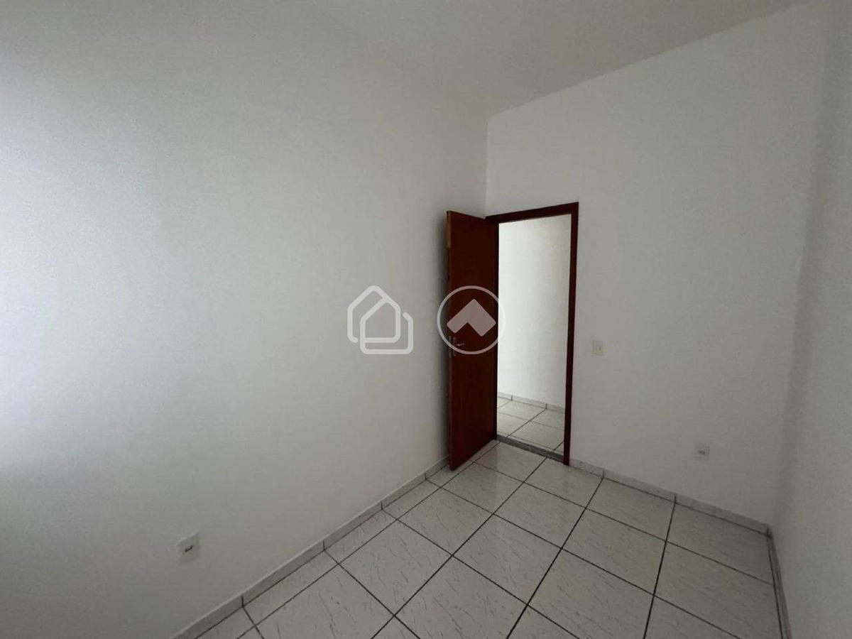 Casa, Palmeiras, 2 Quartos, 1 Vaga