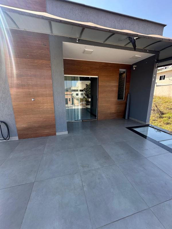 Casa, Masterville, 3 Quartos, 2 Vagas, 1 Suíte