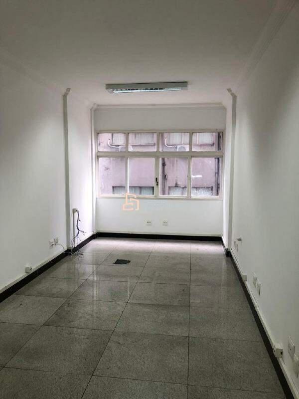 Sala, Centro