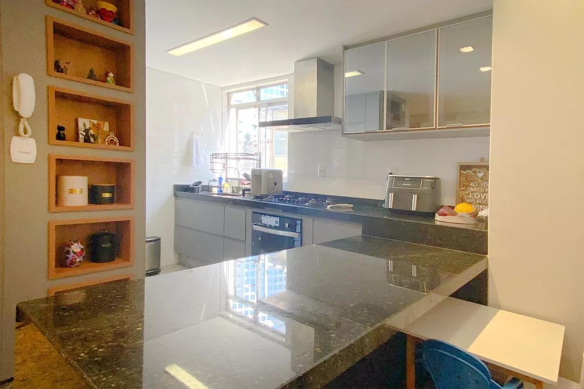 Cobertura, Serra, 3 Quartos, 2 Vagas, 1 Suíte