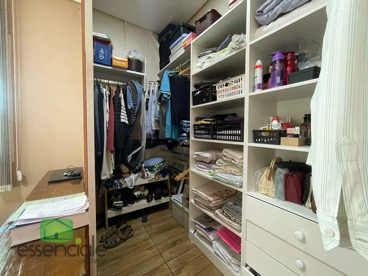 Casa, Conjunto Água Branca, 3 Quartos, 2 Vagas, 1 Suíte