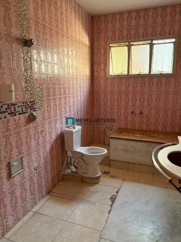Casa, Gutierrez, 0 Quarto, 3 Vagas