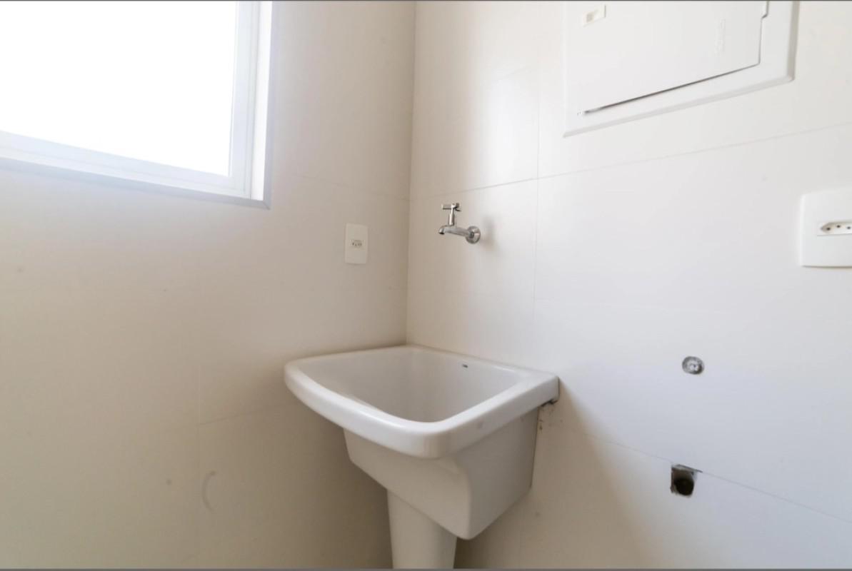 Apartamento, Sagrada Família, 3 Quartos, 2 Vagas, 1 Suíte