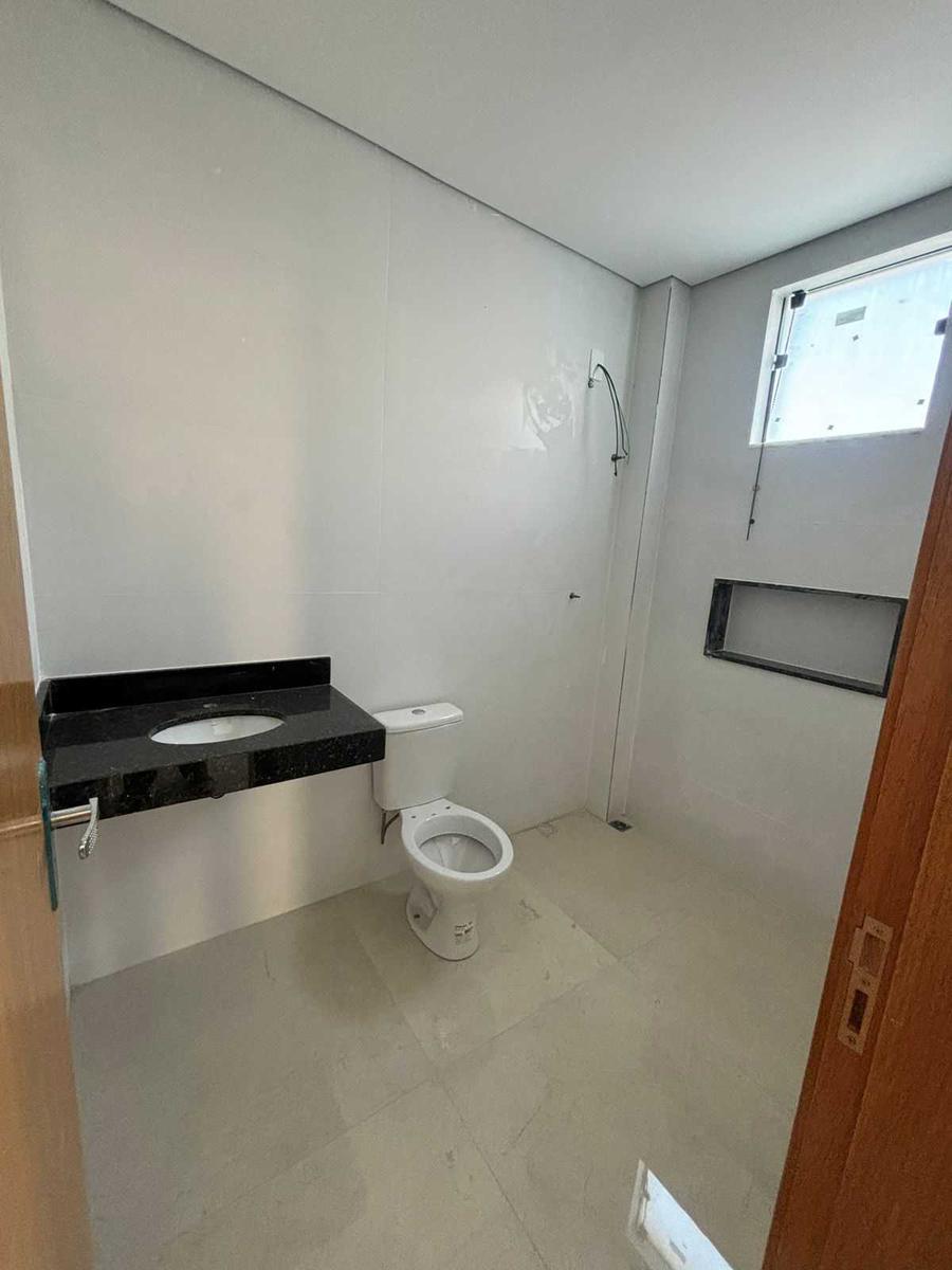 Casa, Vale das Orquídeas, 3 Quartos, 2 Vagas, 1 Suíte