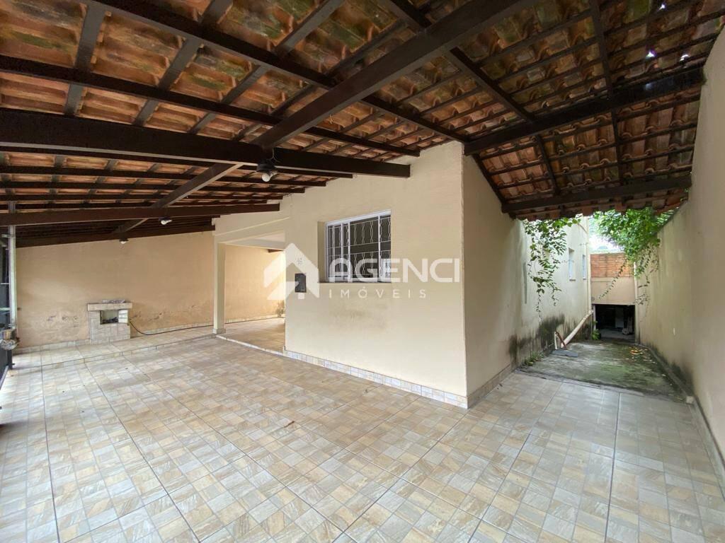 Casa, Santa Maria, 3 Quartos, 0 Vaga, 0 Suíte