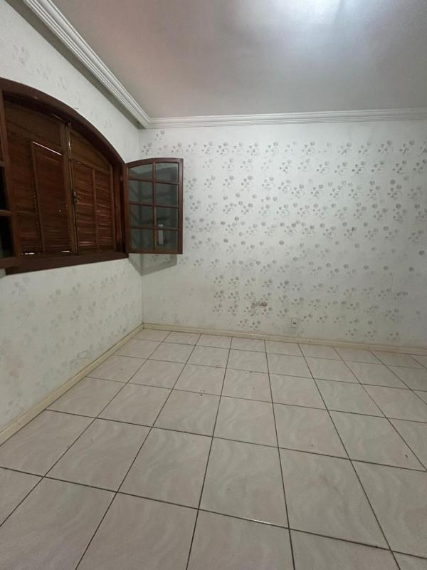 Casa, Nações Unidas, 5 Quartos, 0 Vaga, 4 Suítes