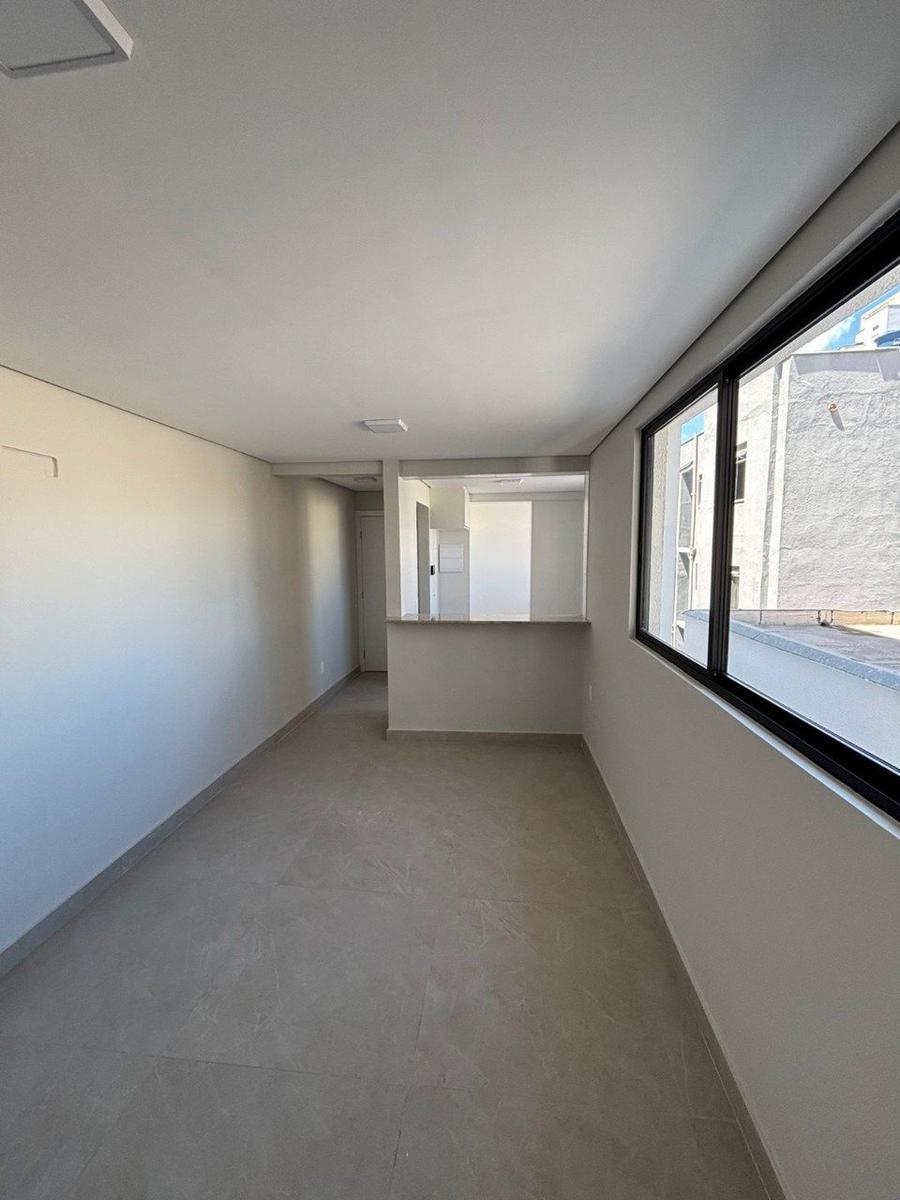 Apartamento, Sagrada Família, 1 Quarto, 1 Vaga