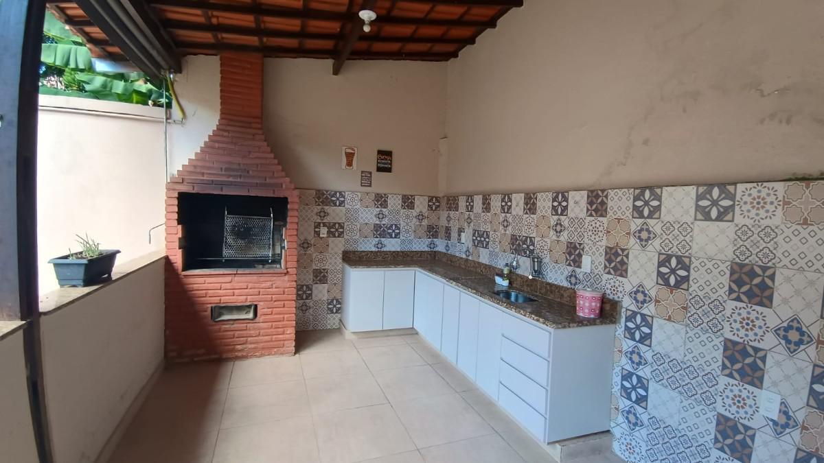 Casa, Goiânia, 6 Quartos, 2 Vagas, 2 Suítes