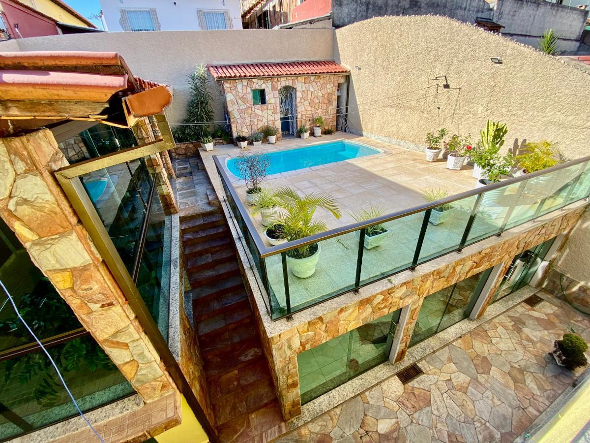 Casa, Santa Branca, 3 Quartos, 4 Vagas, 1 Suíte