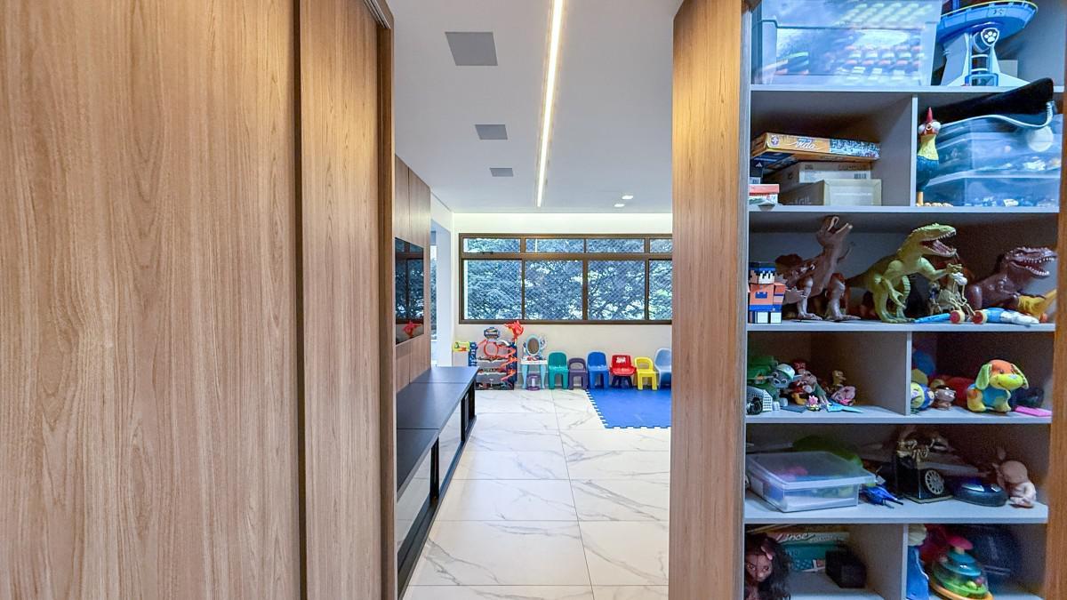 Apartamento, Funcionários, 4 Quartos, 2 Vagas, 2 Suítes