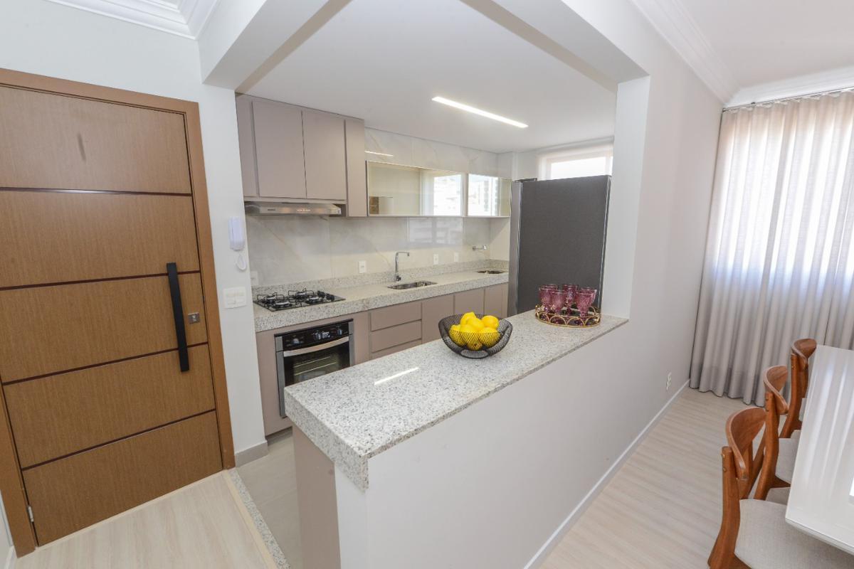 Apartamento, Sagrada Família, 3 Quartos, 2 Vagas, 1 Suíte