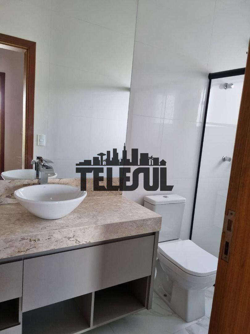 Casa, Parque Mariela, 3 Quartos, 0 Vaga, 1 Suíte