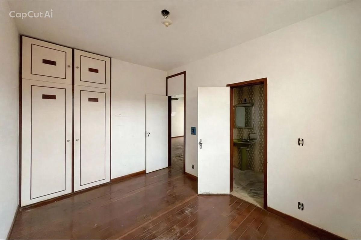 Casa, Ouro Preto, 5 Quartos, 8 Vagas, 1 Suíte