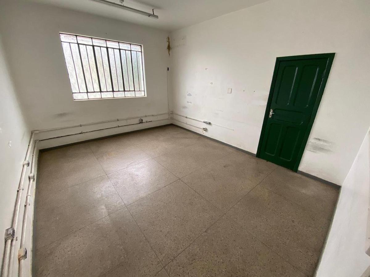 Prédio, São Francisco, 0 Quarto, 20 Vagas
