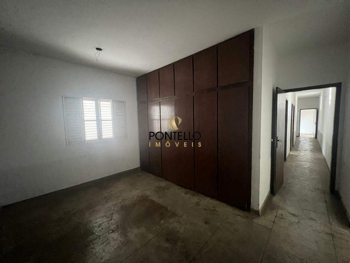 Casa, Jardim Arizona, 3 Quartos, 2 Vagas, 1 Suíte