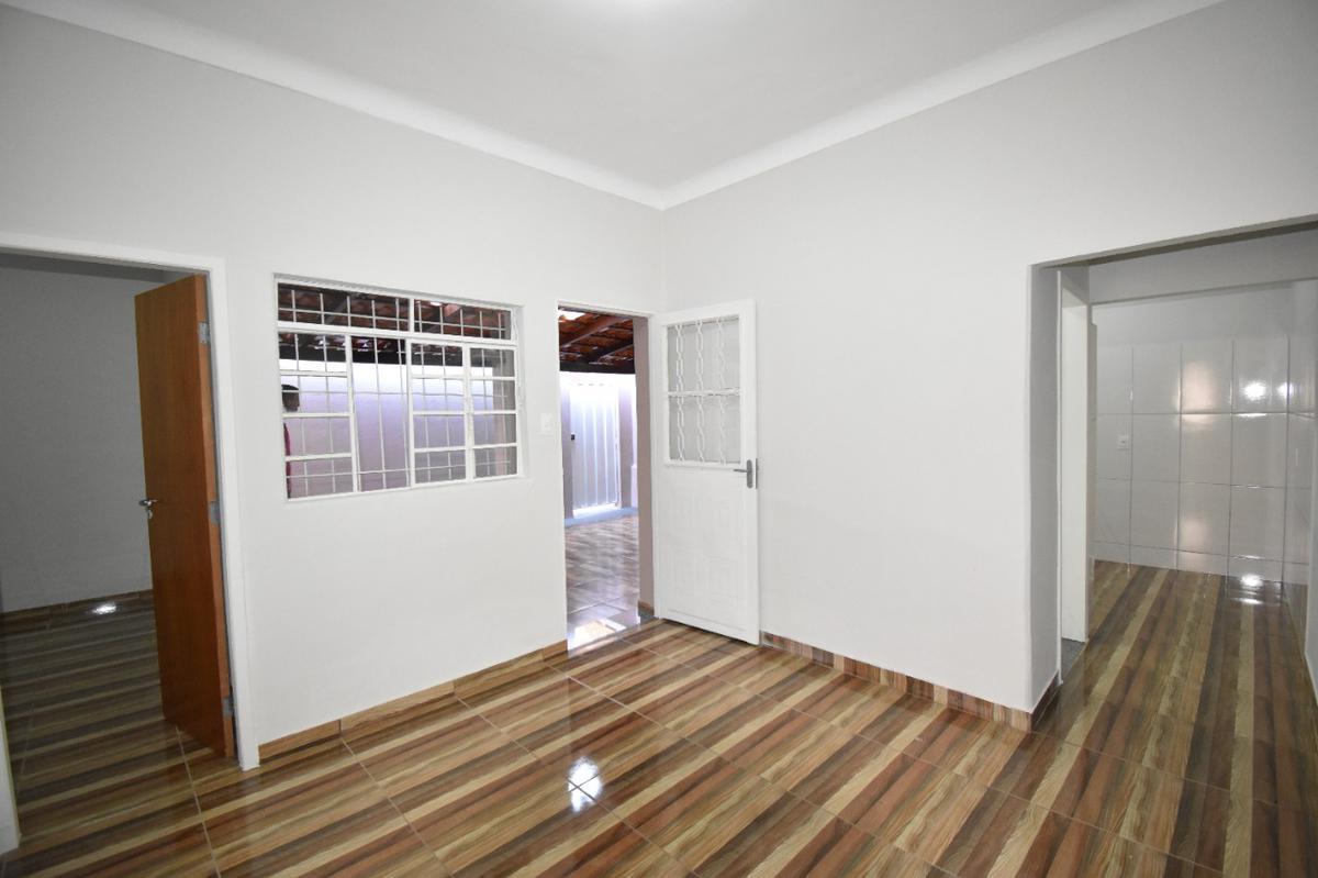 Casa, Itapoã, 2 Quartos, 0 Vaga