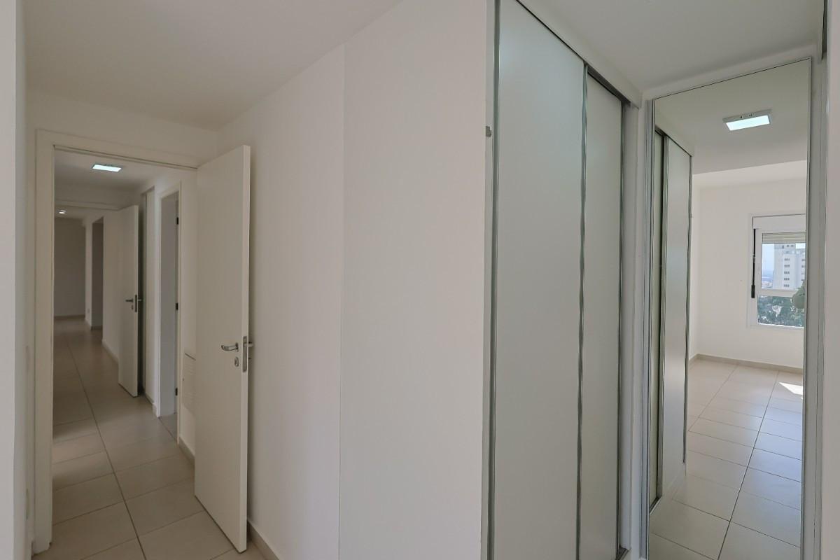 Sala, Vila da Serra, 4 Quartos, 3 Vagas, 3 Suítes