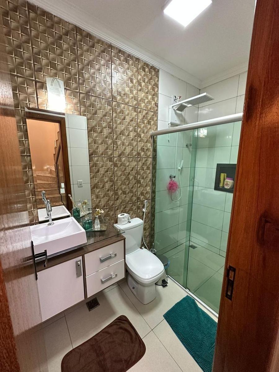 Casa, Monte Verde, 3 Quartos, 2 Vagas, 1 Suíte