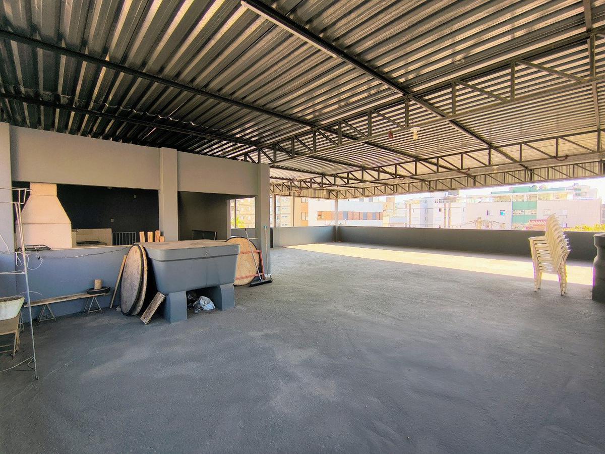 Casa Comercial, União, 0 Quarto, 2 Vagas