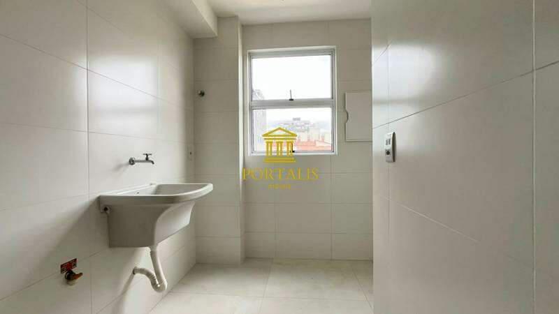 Apartamento, Sagrada Família, 3 Quartos, 2 Vagas, 1 Suíte