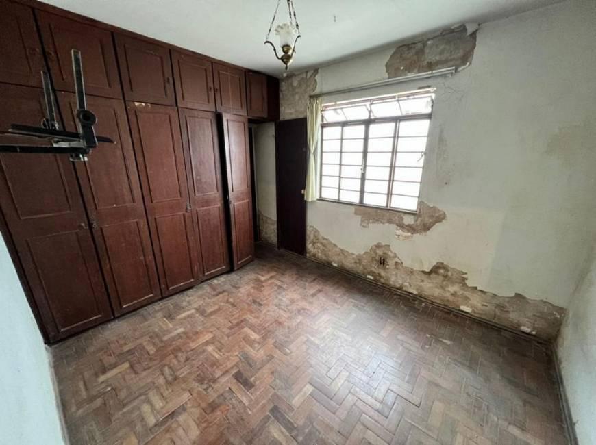 Casa, Castelo, 5 Quartos, 6 Vagas, 2 Suítes