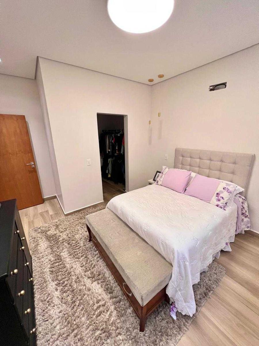 Casa, Bom Pastor, 3 Quartos, 4 Vagas, 3 Suítes