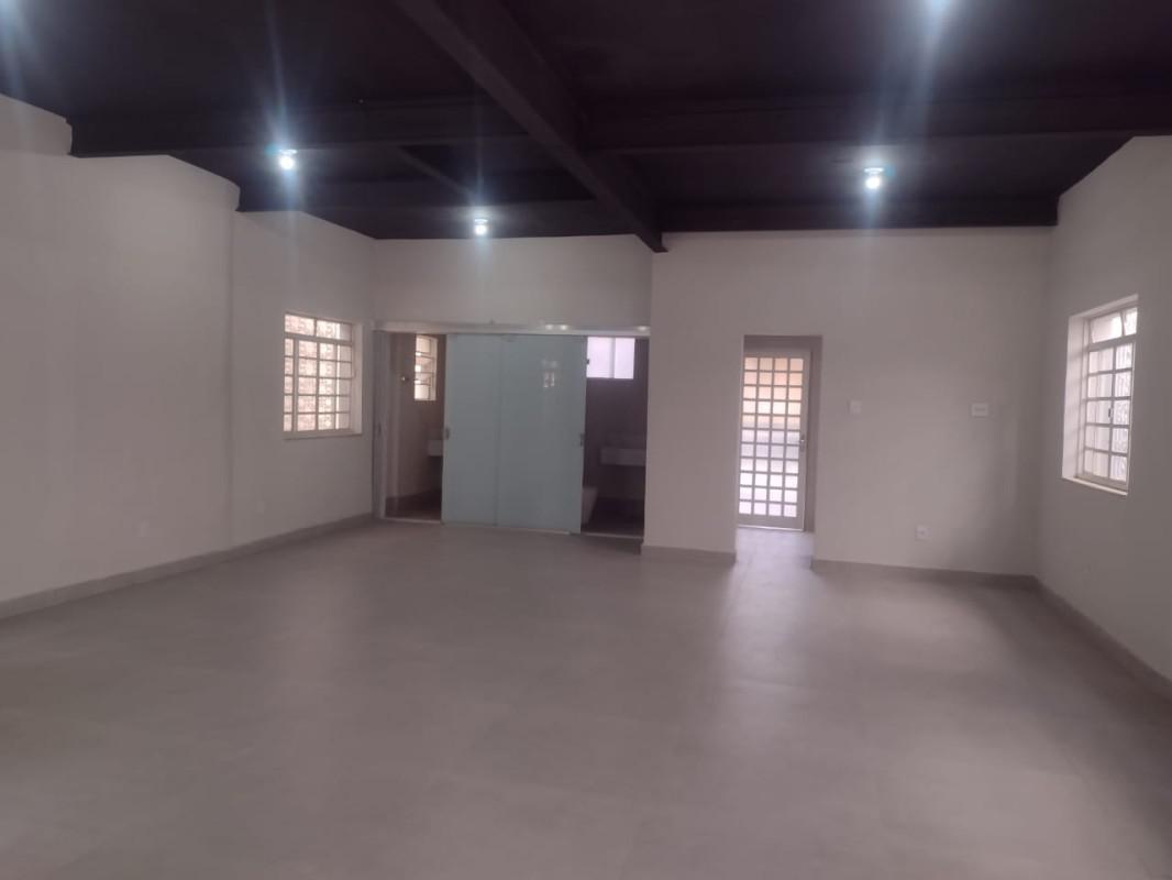 Casa Comercial, Prado, 0 Quarto, 1 Vaga