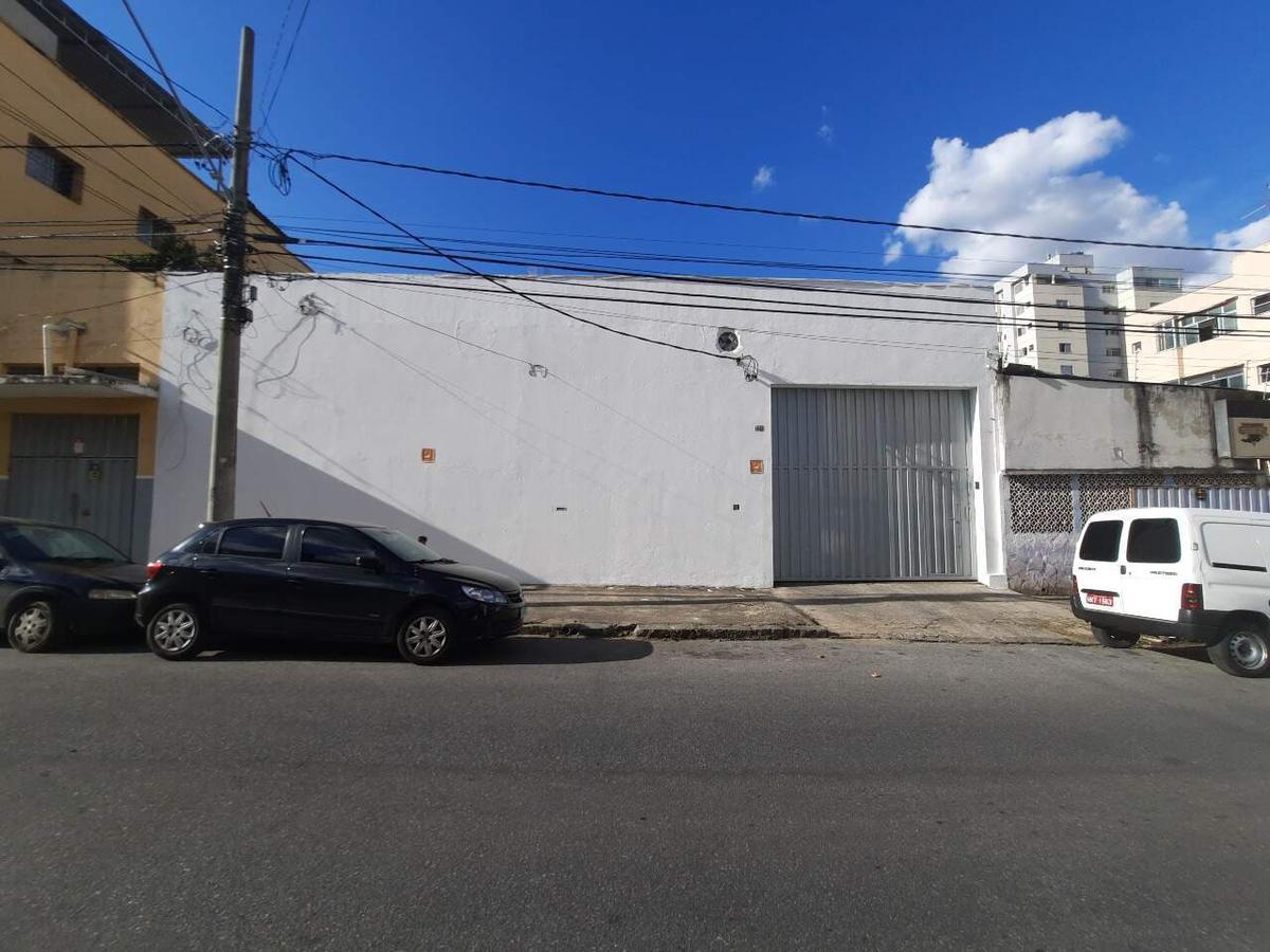 Galpão, Padre Eustáquio