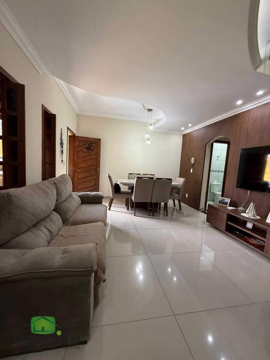 Casa, Jardim Riacho das Pedras, 3 Quartos, 2 Vagas, 1 Suíte
