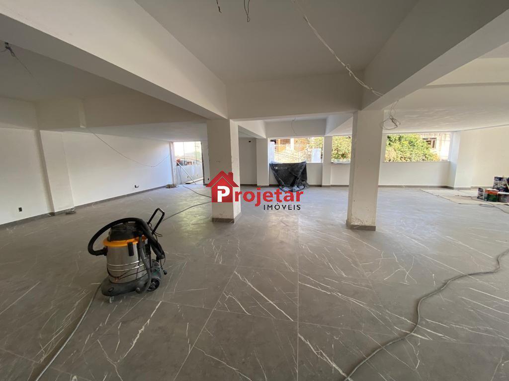 Apartamento, Sagrada Família, 2 Quartos, 2 Vagas, 1 Suíte