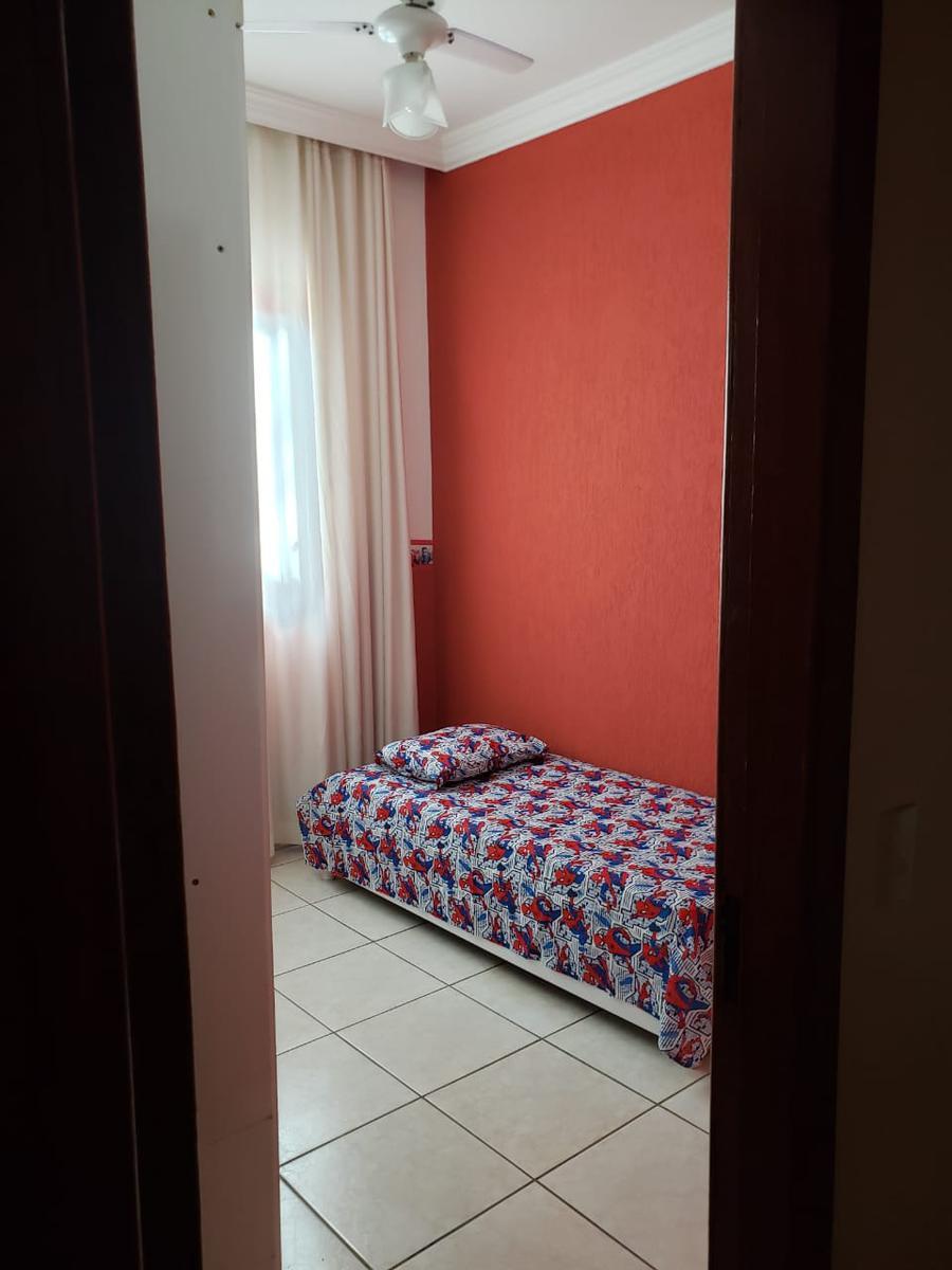 Casa, Bom Repouso, 3 Quartos, 2 Vagas, 1 Suíte