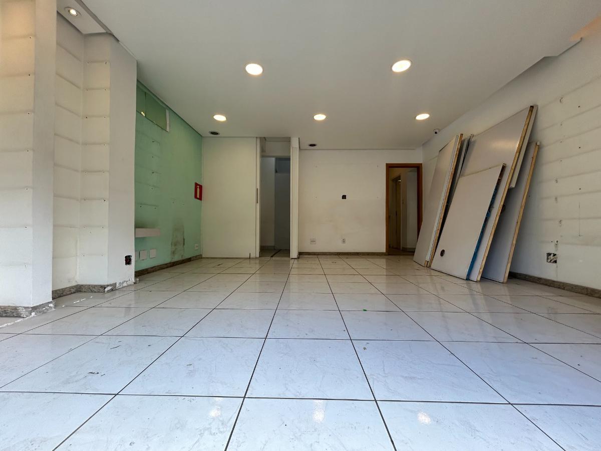 Casa Comercial, São Luiz (pampulha), 2 Quartos, 4 Vagas, 2 Suítes